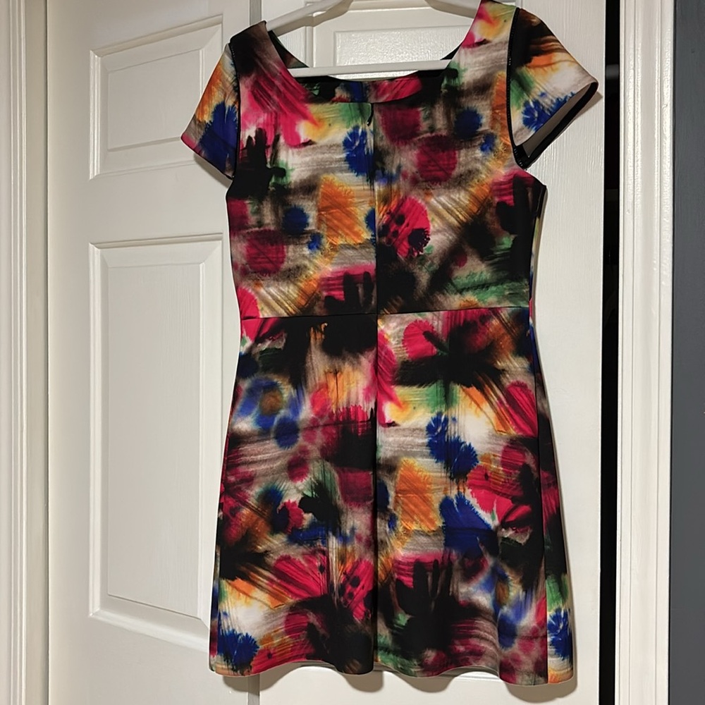 Milly Pink and Black Watercolor Mini Dress Short Sleeve Crew Neck Sz 12 - Picture 2 of 4